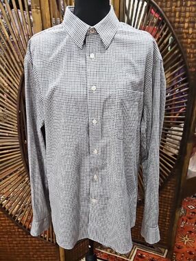 Egara Black & White Micro-Check Long-Sleeve Dress Shirt. Size L